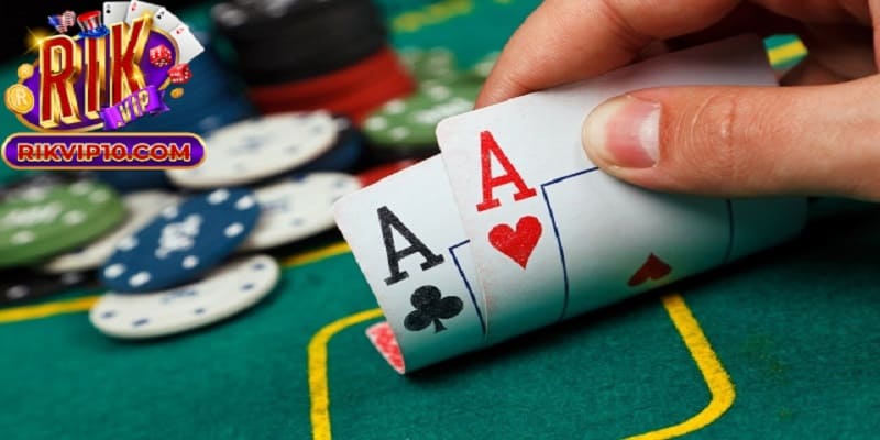 Poker chơi kiểu gì - Lột xác từ trò chơi bài đơn