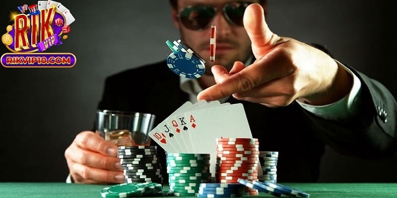 Poker chơi kiểu gì - Đọc vị đối thủ làm chủ cuộc chơi